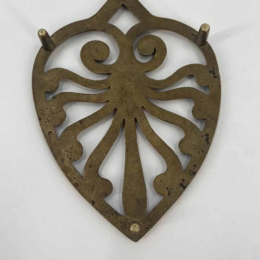 Vintage Wilton brass heart 3 foot trivet